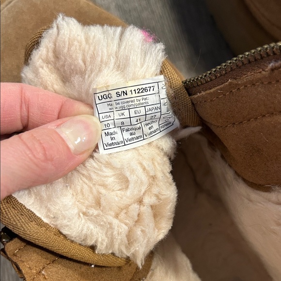 UGG Neumel Platform Zip Boots in Chestnut - Picture 7 of 7